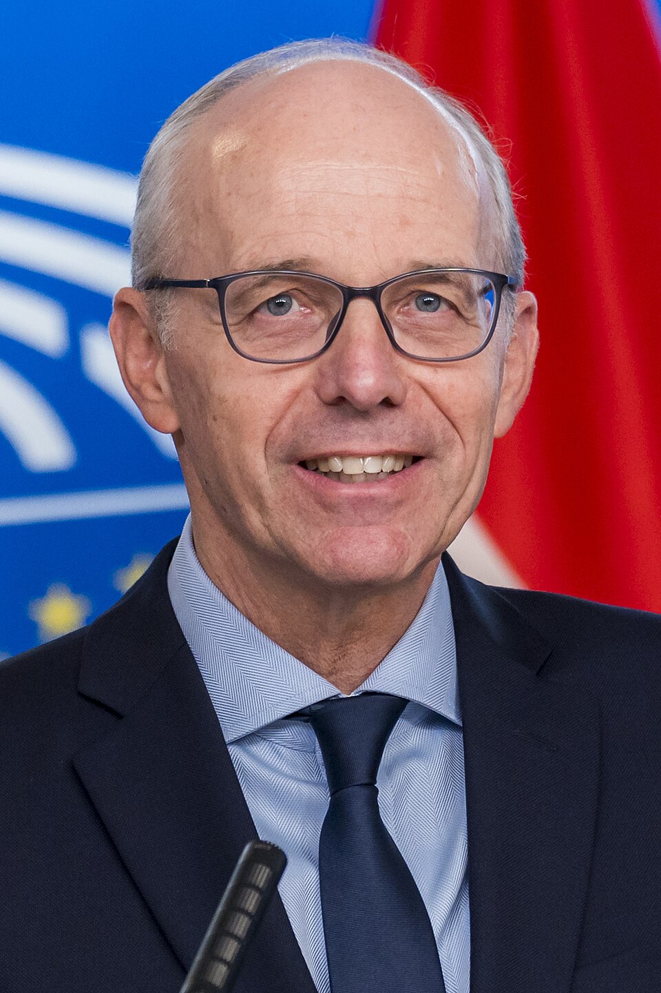 Luc Frieden